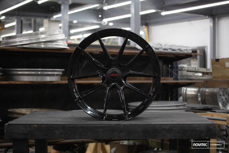 Vossen x Novitec NF10 22x12.5 ET:46 Gloss Black Ferrari 812 Superfast / GTS Rear Wheel