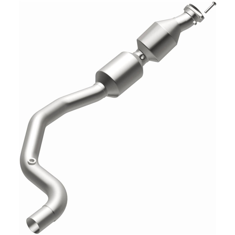 MagnaFlow 13-17 Range Rover V8 5 OEM Underbody Direct Fit EPA Compliant Catalytic Converter