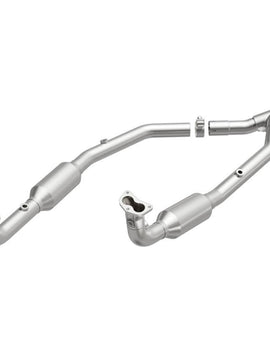 MagnaFlow Conv Direct Fit OEM 2003 Land Rover Discovery Underbody