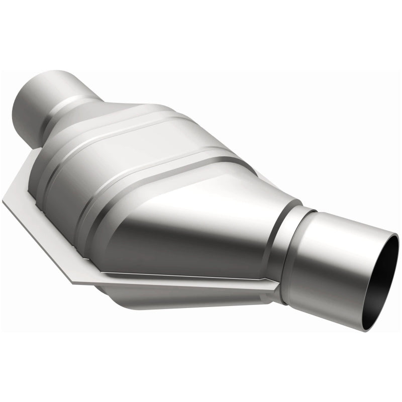 MagnaFlow Conv Univ 2.25 Angled Inlet