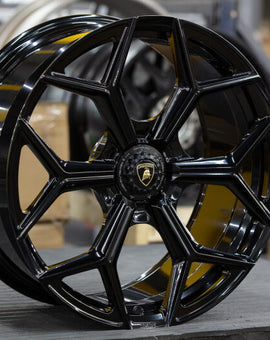 Vossen x Novitec NL4-Cl 20x9 ET:24 Gloss Black Lamborghini Aventador Front Wheel