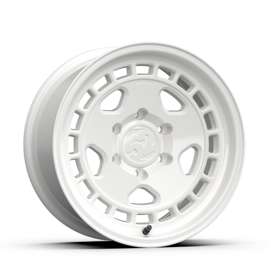 fifteen52 Turbomac HD Classic 17x8.5 / 6x139.7 BP / 0 ET / 106.2 CB / 4.75 BS / Classic White Wheel