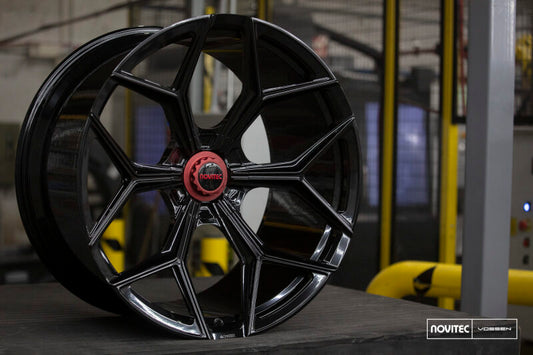 Vossen x Novitec NL4-5L 23x10.5 ET:21 Gloss Black Lamborghini Urus Front Wheel