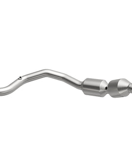 MagnaFlow 13-17 Range Rover V8 5 OEM Underbody Direct Fit EPA Compliant Catalytic Converter